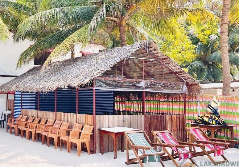 Paradise Hut